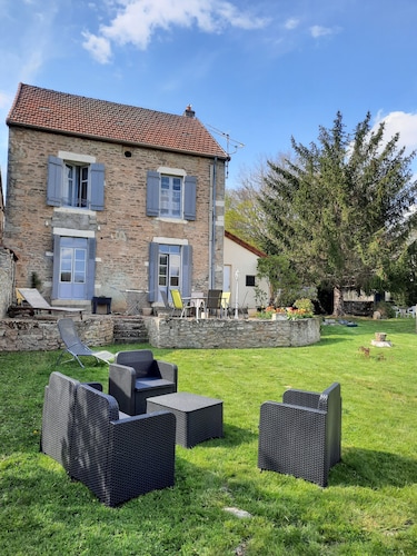 IN THE PEACEFUL HEART OF THE VINEYARD