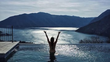 Udendørs pool, infinity-pool