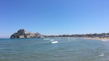 靠近海滩