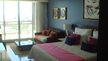 1 bedroom, in-room safe, iron/ironing board, WiFi