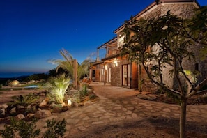 Exterior - Luxury infinity pool villa Pelagos in Hvar town. (Hvar)