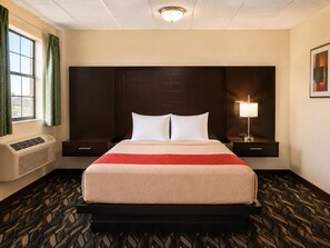 Premium bedding, pillowtop beds, individually furnished, desk - Extended Stay Snyder (Snyder)