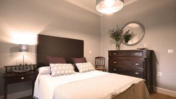 4 makuuhuonetta, Wi-Fi, vuodevaatteet