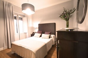 4 bedrooms, WiFi, bed sheets