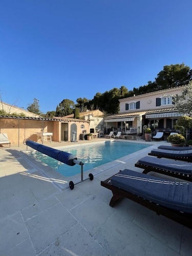 VILLA FOR 7 PERSONS WITH HEATED & PRIVATE POOL