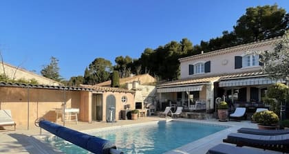 VILLA FOR 7 PERSONS WITH HEATED & PRIVATE POOL