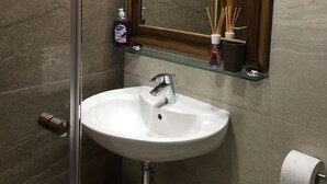Unclassified image, 2 of 13, button - Noce Guesthouse (Zagreb)