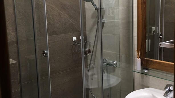 Unclassified image, 1 of 13, button - Noce Guesthouse (Zagreb)