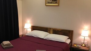 Unclassified image, 4 of 13, button - Noce Guesthouse (Zagreb)