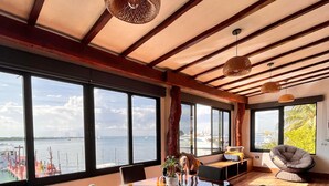 總統小屋 | 高級寢具、羽絨被、客房內保險箱、遮光布/窗簾