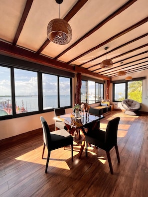 Presidential Cabin