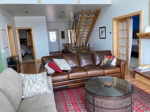 TV, fireplace - Targhee Farmhouse - Amazing Teton Views (Driggs)