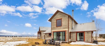 Targhee Farmhouse - Amazing Teton Views