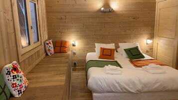 3 chambres, fer et planche à repasser, lit parapluie, Wi-Fi gratuit