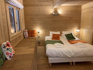 3 عدّة غرف نوم ومكواة/لوح كي وسرير سفر وواي فاي مجانًا