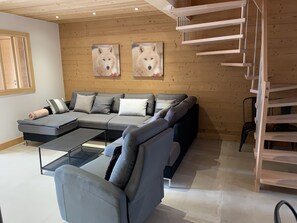 Smart TV, fireplace, video games, DVD player