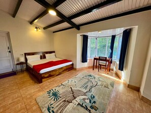 2 habitaciones, escritorio, wifi y ropa de cama 