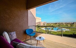 Apartamento conforto, 3 quartos, para não fumantes, vista para o jardim | Vista do quarto