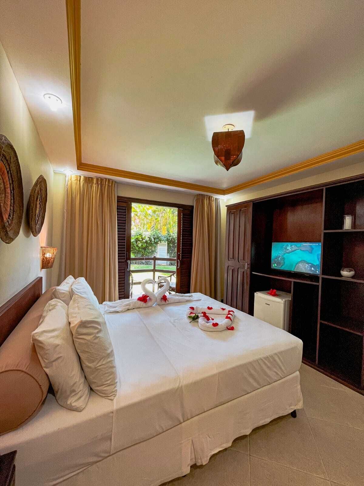 superior room | 1 bedroom, minibar, in-room safe, individually furnished