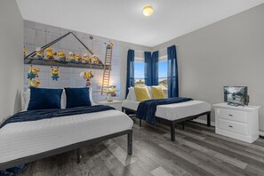 5 habitaciones, tabla de planchar con plancha, wifi y ropa de cama 