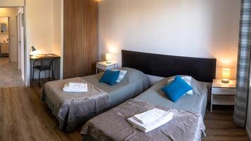 3 bedrooms, iron/ironing board, WiFi