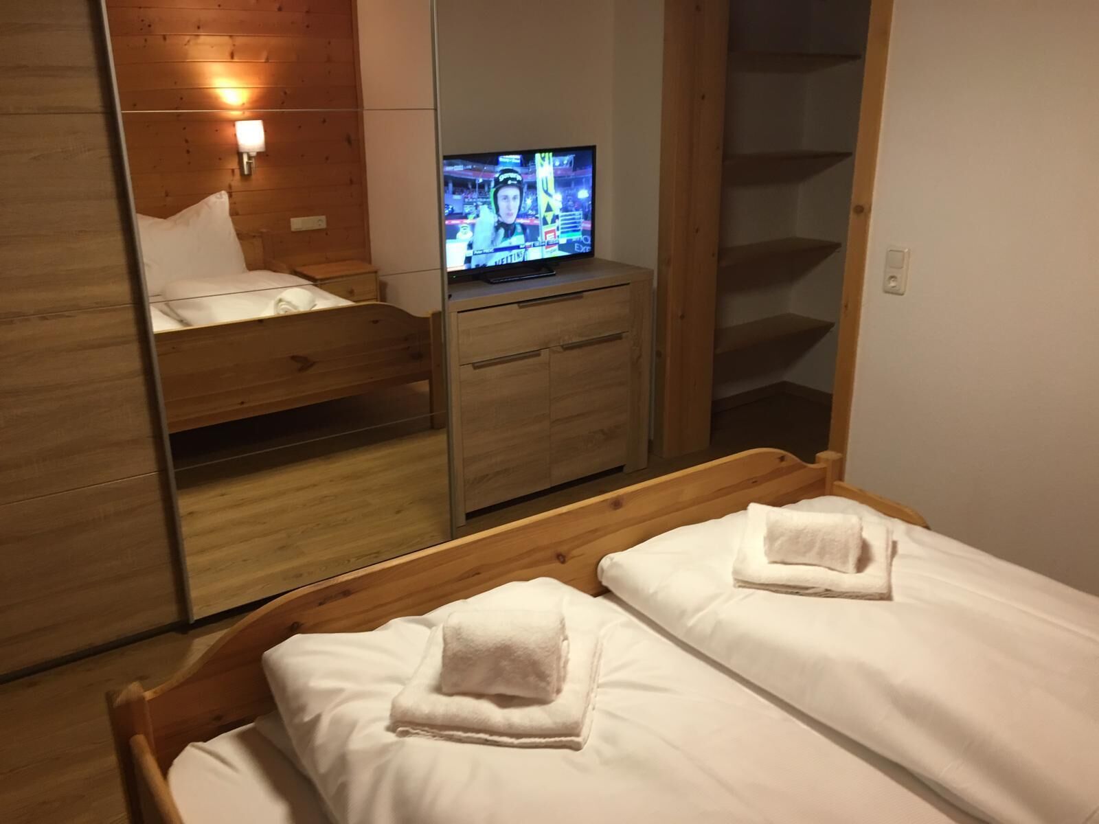 4 Schlafzimmer, kostenloses WLAN, Bettwäsche