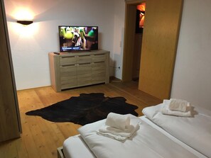 4 habitaciones, wifi gratis y ropa de cama 