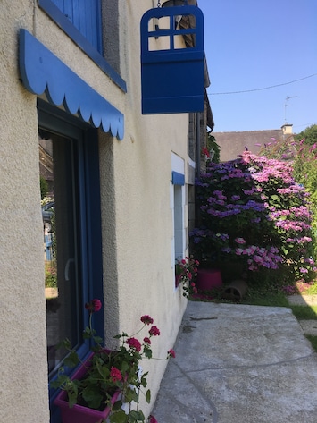 gĂźte "la porte bleue"