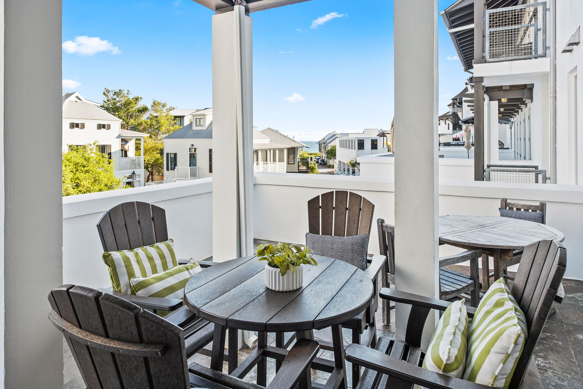 Book Now for a Fall Getaway!! Location Location Location! Gulf Views!