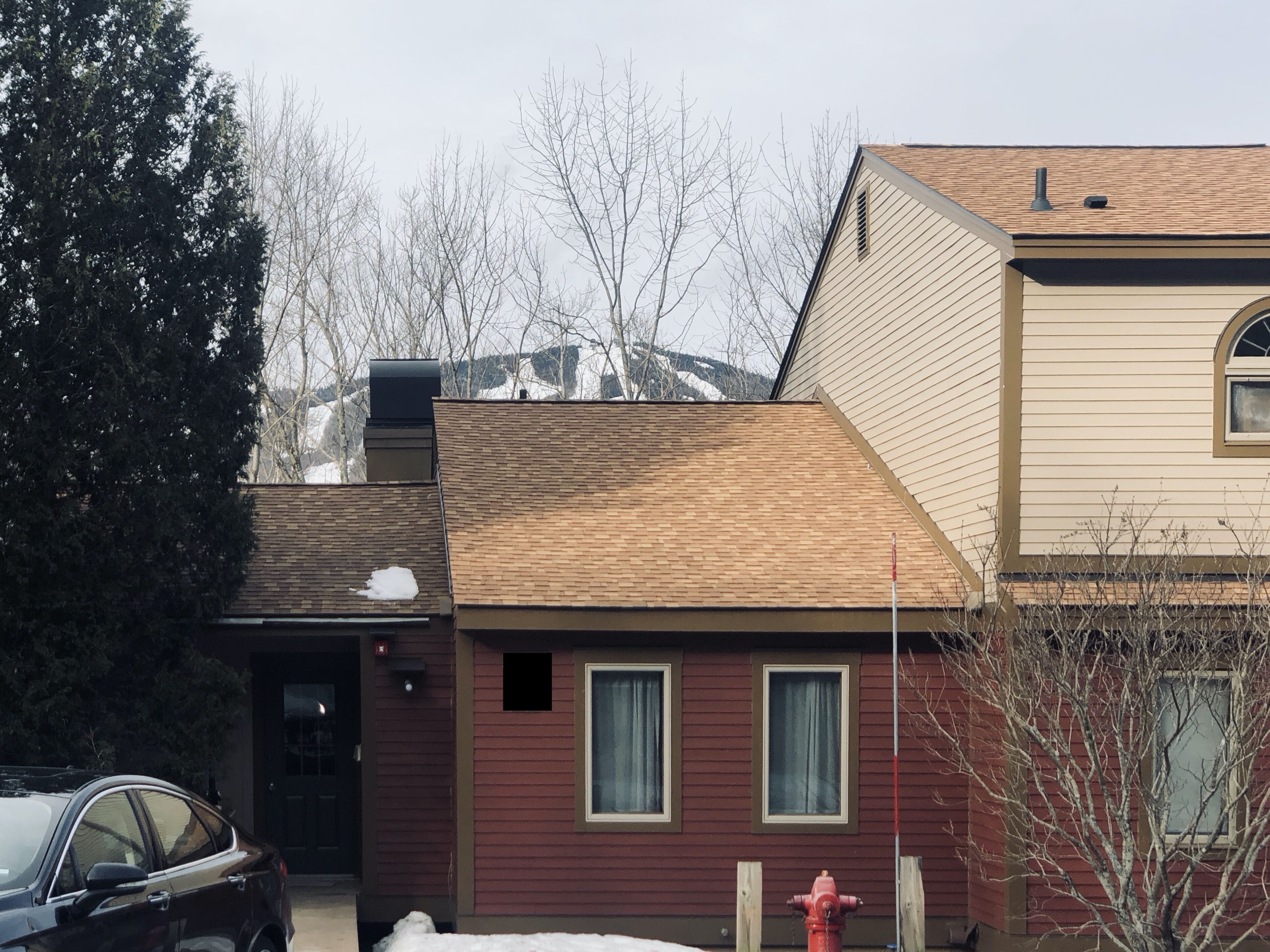 Comfortable townhouse on the shuttle loop.