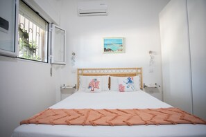 1 bedroom, iron/ironing board, WiFi - Mono La Caletta A | outdoor space, a/c (Porto Cesareo)