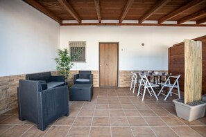 Outdoor dining - Mono La Caletta A | outdoor space, a/c (Porto Cesareo)
