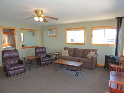 Cottage #3 - 3 bedroom/ 1 bath