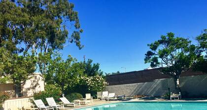 1.5 mi from beach, Gated Community, AC, Ground Level, Pool