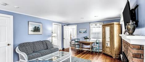 Habitación doble, baño en la habitación, vista al jardín (Guest House East Suite) | Ropa de cama de alta calidad y ropa de cama