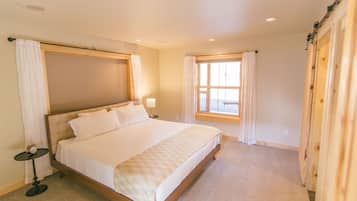 3 bedrooms, travel cot, WiFi, bed sheets