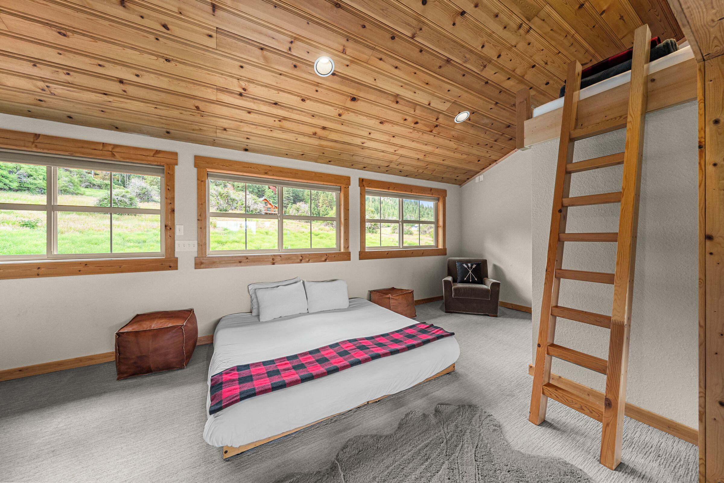 3 slaapkamers, reisbedje, wifi, beddengoed