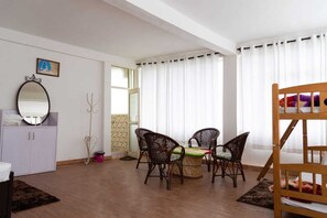 6 chambres, Wi-Fi, draps fournis