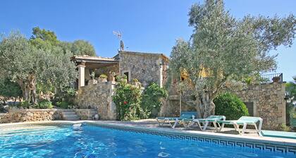 Romantic finca, private pool, internet, garden, barbecue and terrace facilities