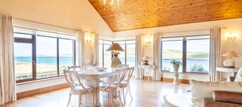 ビーチを見渡す壮観な環境