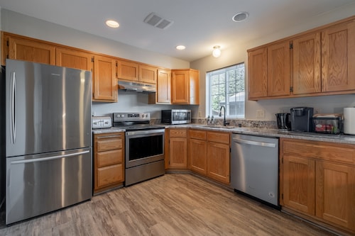 Alpine Greens Tidy Condo Near Downtown Leavenworth