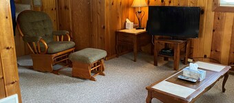 Beautiful Year-Round  Home on the South Shore of Hubbard Lake