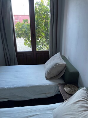 2 bedrooms, bed sheets - Apartment with patio, Campo de Golf, Playas cercanas Costa de la Luz y Algarve  (Ayamonte)