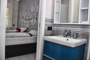 1 chambre, literie hypoallergénique, Wi-Fi, draps fournis