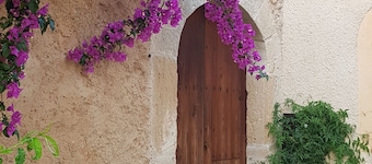 HOLIDAY HOUSING IN ARTA, WITH POOL, IDEAL FOR FAMILIES WITH CHILDREN AND RELAX