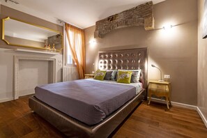 3 bedrooms, iron/ironing board, travel cot, free WiFi