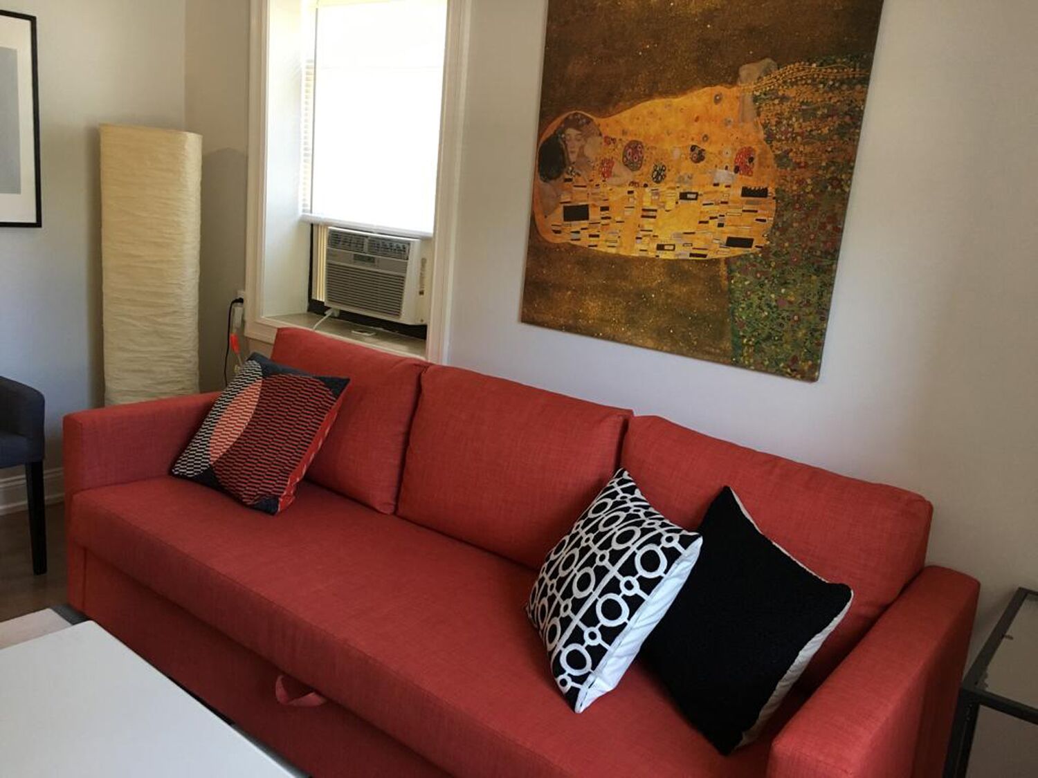 1721 1G · Stylish 1Bed Apt/Parking Available - 20 Min to NYC
