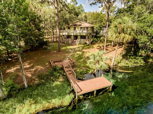 Riverfront Vacation Home on Rainbow River with Dock