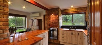 Wings Barossa Bird & Bush Retreat