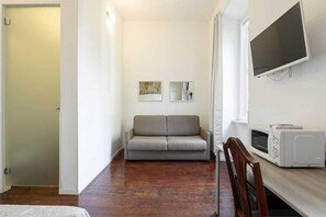Interior - Spell Vatican Suite (Roma)